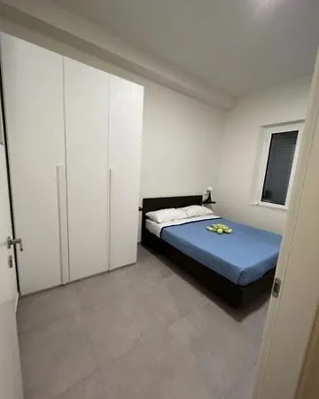 Deca San Benedetto del Tronto